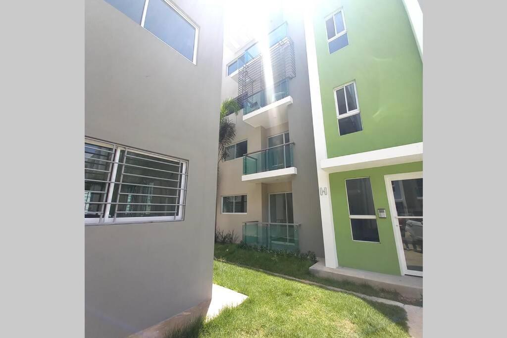 Confortable Apartamento De 3 Tres Habitaciones, Con Hermosa Vista De Area Verde, Ademas De Piscinas Y Juegos Infantiles En Area Recreativa Santiago De Los Caballeros Zewnętrze zdjęcie