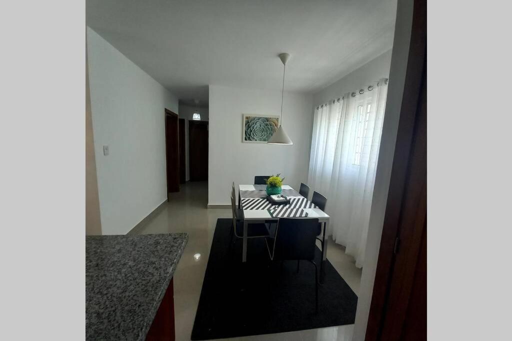 Confortable Apartamento De 3 Tres Habitaciones, Con Hermosa Vista De Area Verde, Ademas De Piscinas Y Juegos Infantiles En Area Recreativa Santiago De Los Caballeros Zewnętrze zdjęcie