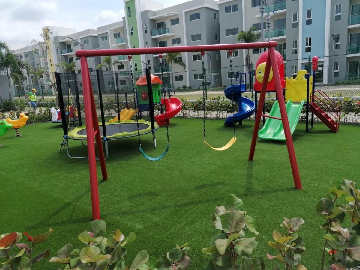 Confortable Apartamento De 3 Tres Habitaciones, Con Hermosa Vista De Area Verde, Ademas De Piscinas Y Juegos Infantiles En Area Recreativa Santiago De Los Caballeros Zewnętrze zdjęcie